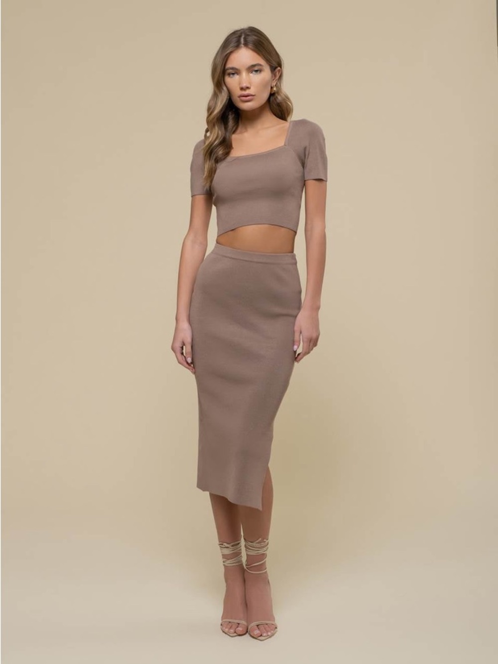 Sculpting Midi Pencil Skirt in Taupe